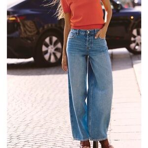 Zara High Waisted Balloon Fit Jeans Size 8